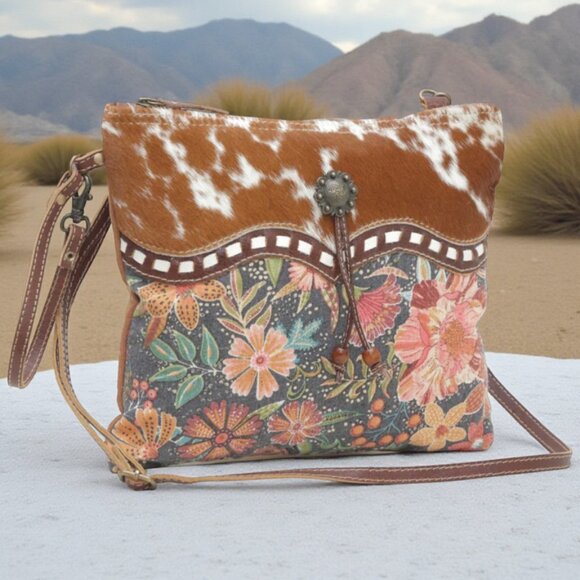 Myra Bag Leather & Hairon Wristlet Crossbody Bag "Dusa" - New - Picture 2 of 15